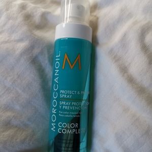 Moroccan oil prevent and protect hairspray